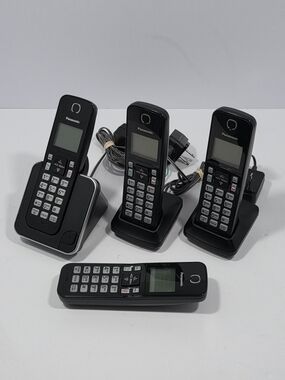 Panasonic KX-TGC380C & PNLC1073 bases, KX-TGCA38C Phone × 4 WORKING & TESTED
